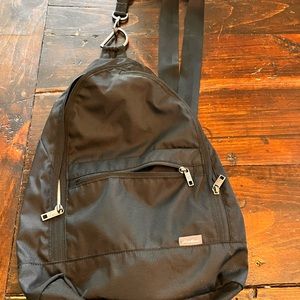 Eddie Bauer sling backpack